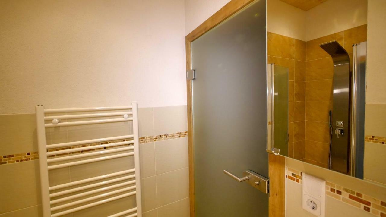 Apartment Lanser *